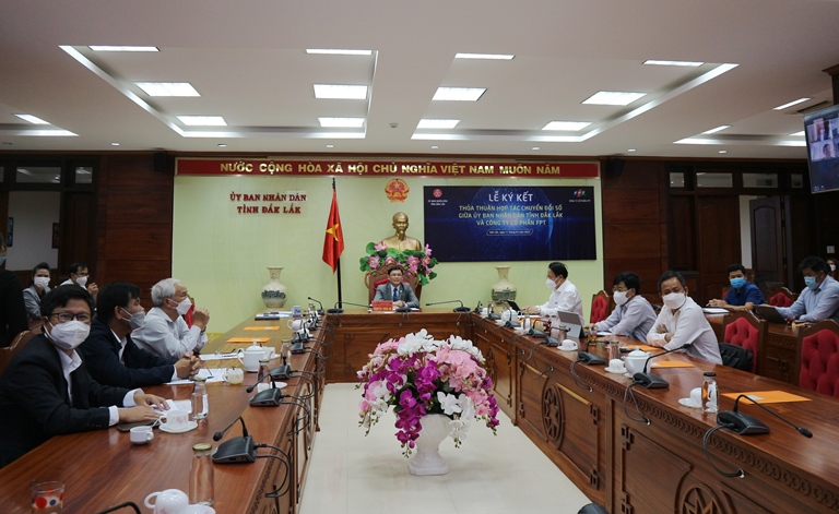 Đưa hoạt động của người dân, doanh nghiệp lên môi trường số